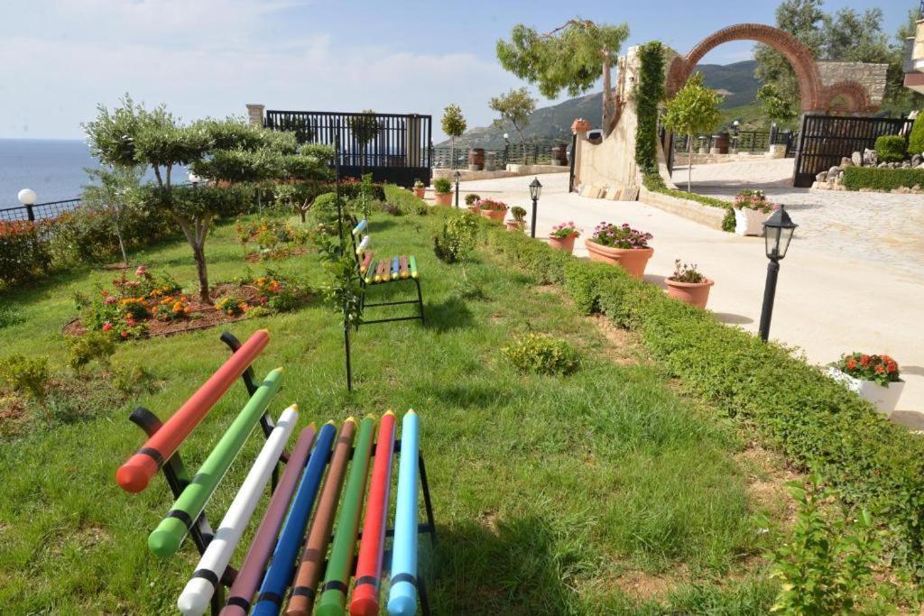 Hotel Artisti Vlorë 外观 照片