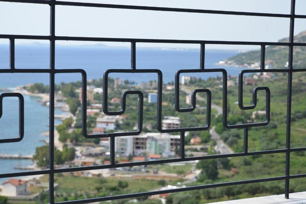 Hotel Artisti Vlorë 外观 照片
