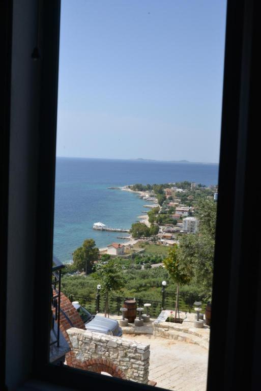 Hotel Artisti Vlorë 外观 照片