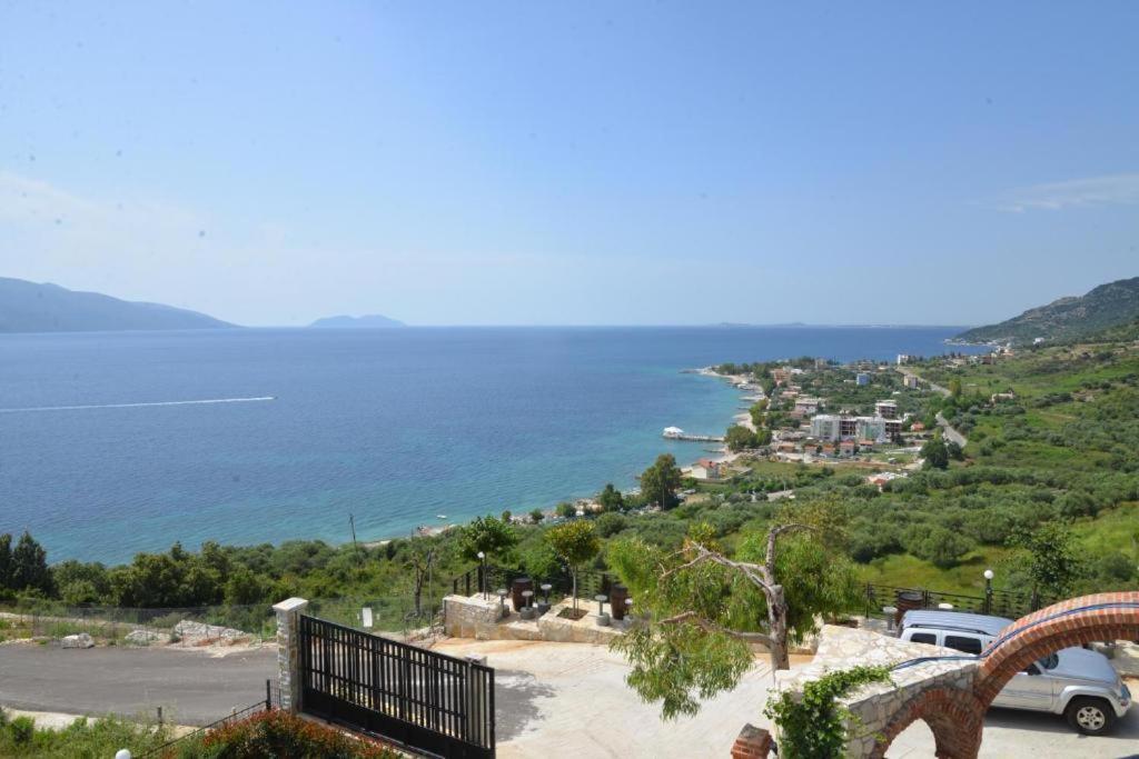 Hotel Artisti Vlorë 外观 照片